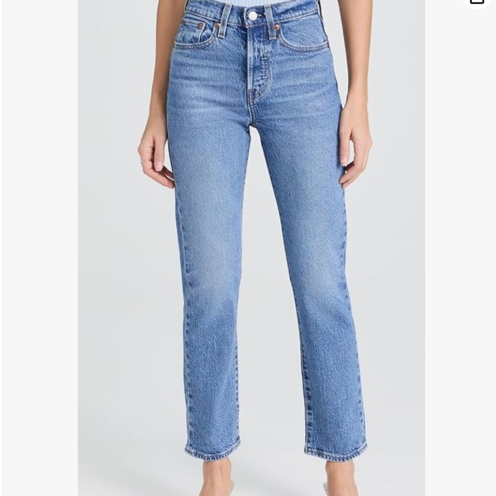 Levi's Women's Premium Wedgie Straight Jeans - Size 28x28, Color: Medium Wash